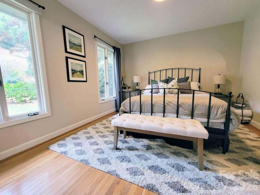 305 Sondley Drive, Asheville, NC 28805.  MLS# CAR4394793, YatesRealty ID 31217. 2nd Primary