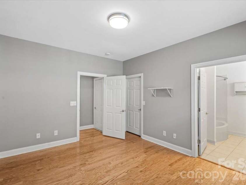 1106 Davant Lane, Charlotte, NC 28209.  MLS# CAR4412229, YatesRealty ID 31218. 