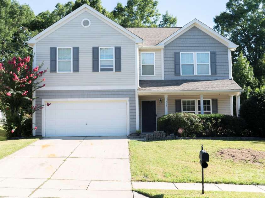 1219 Century Drive, Clover, SC 29710.  MLS# CAR4284482, YatesRealty ID 31219. 