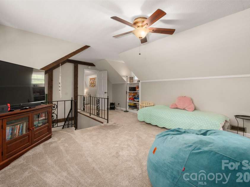 1929 Havenwood Drive, Lancaster, SC 29720.  MLS# CAR4393217, YatesRealty ID 31219. Flex Space