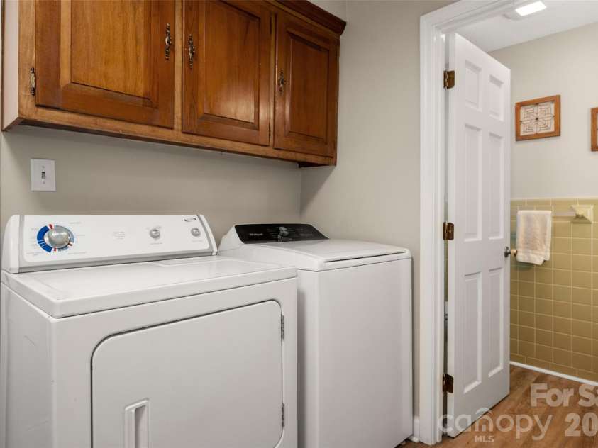 1929 Havenwood Drive, Lancaster, SC 29720.  MLS# CAR4393217, YatesRealty ID 31219. Laundry off garage