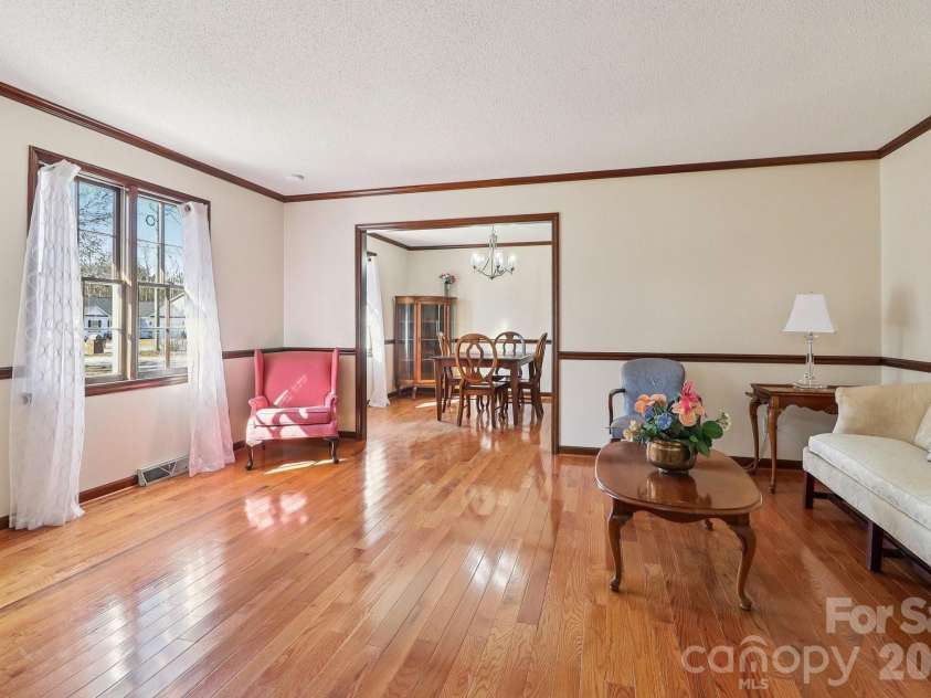 454 Woodberry Drive, Orangeburg, SC 29115.  MLS# CAR4337572, YatesRealty ID 3122. 