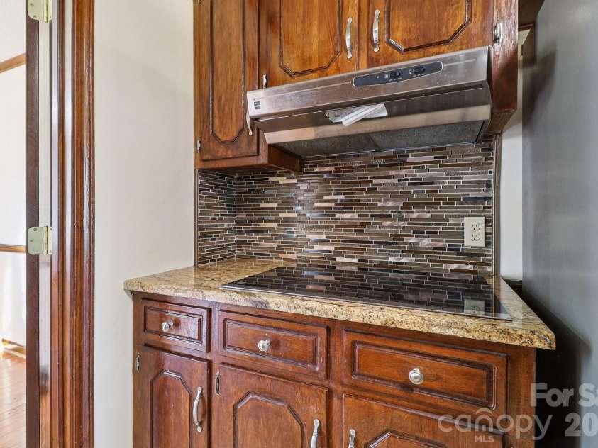 454 Woodberry Drive, Orangeburg, SC 29115.  MLS# CAR4337572, YatesRealty ID 3122. 