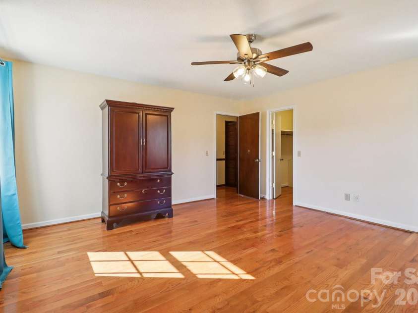 454 Woodberry Drive, Orangeburg, SC 29115.  MLS# CAR4337572, YatesRealty ID 3122. 