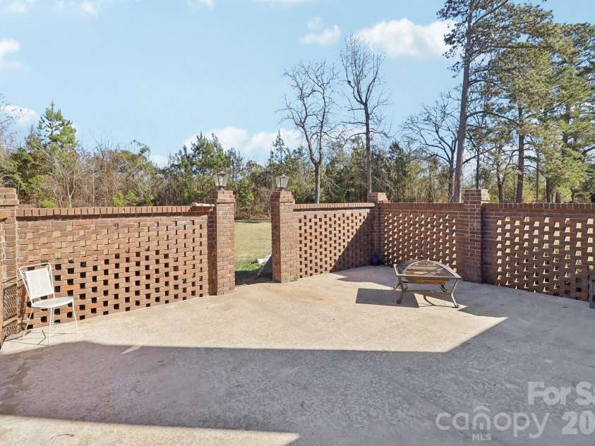 454 Woodberry Drive, Orangeburg, SC 29115.  MLS# CAR4337572, YatesRealty ID 3122. 