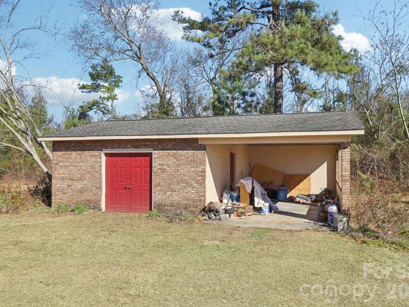 454 Woodberry Drive, Orangeburg, SC 29115.  MLS# CAR4337572, YatesRealty ID 3122. 