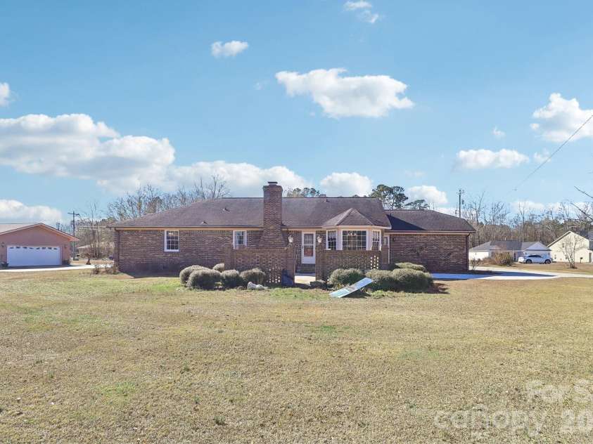 454 Woodberry Drive, Orangeburg, SC 29115.  MLS# CAR4337572, YatesRealty ID 3122. 
