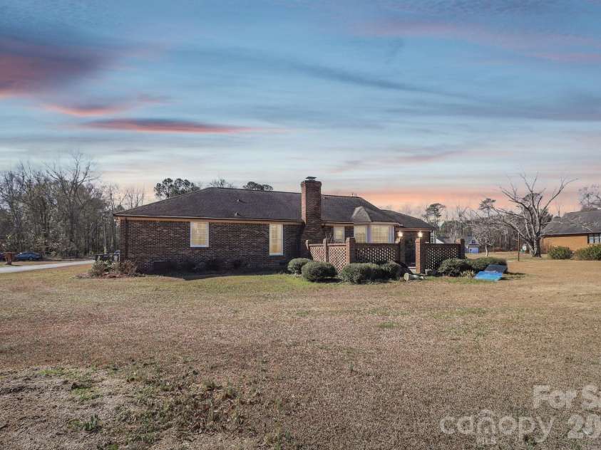 454 Woodberry Drive, Orangeburg, SC 29115.  MLS# CAR4337572, YatesRealty ID 3122. 