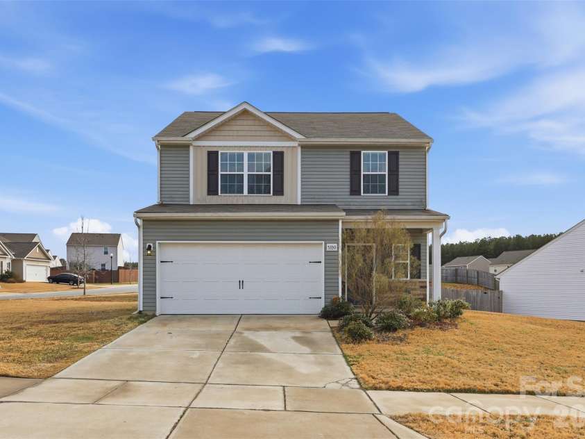 5330 Upton Place, Charlotte, NC 28215.  MLS# CAR4352799, YatesRealty ID 3122. 