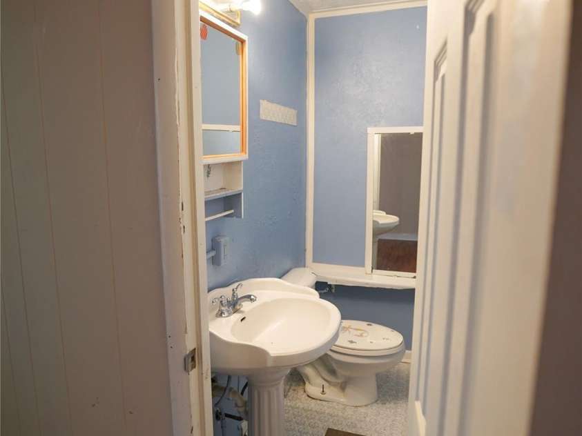 54 Hillside Heights, Brevard, NC 28712.  MLS# CAR4183177, YatesRealty ID 3122. 