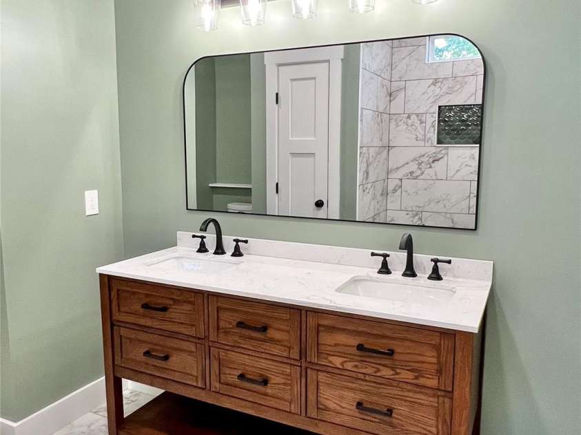 123 Arrowood Lane, Harmony, NC 28634.  MLS# CAR4285616, YatesRealty ID 31220. Primary bath