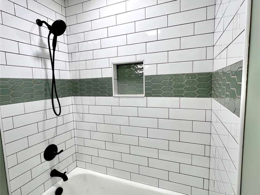 123 Arrowood Lane, Harmony, NC 28634.  MLS# CAR4285616, YatesRealty ID 31220. Upstairs bath