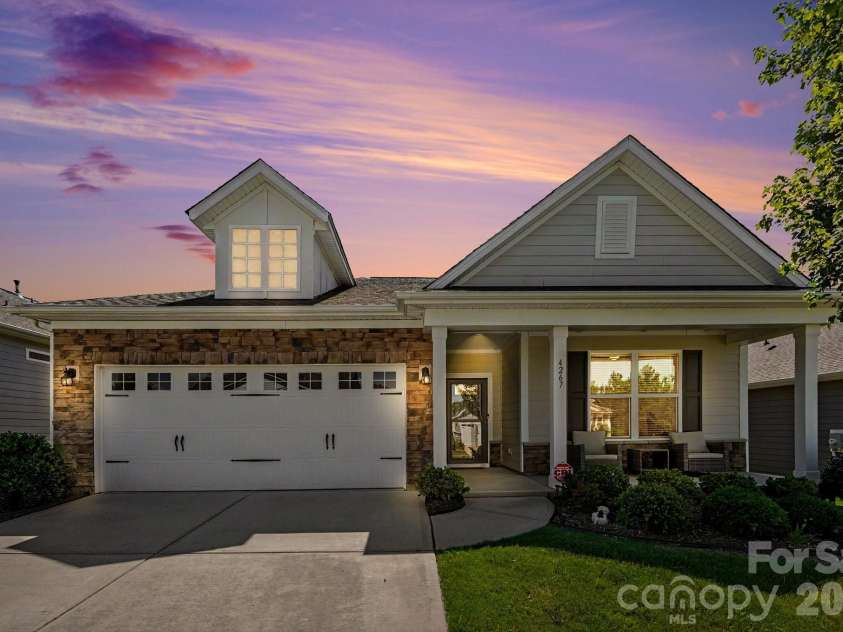 4267 Merrivale Drive, Lancaster, SC 29720.  MLS# CAR4392928, YatesRealty ID 31220. 