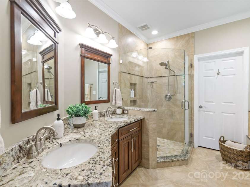 10209 Maple Haven Court, Mint Hill, NC 28227.  MLS# CAR4286280, YatesRealty ID 31221. 