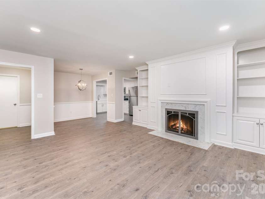 7026 Quail Hill Road, Charlotte, NC 28210.  MLS# CAR4394887, YatesRealty ID 31221. 