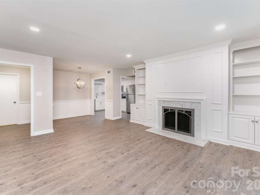 7026 Quail Hill Road, Charlotte, NC 28210.  MLS# CAR4394887, YatesRealty ID 31221. 