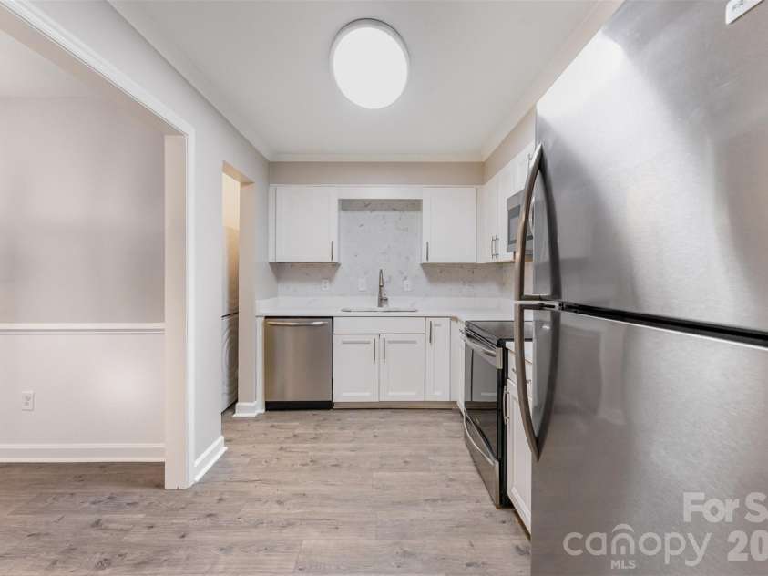 7026 Quail Hill Road, Charlotte, NC 28210.  MLS# CAR4394887, YatesRealty ID 31221. 
