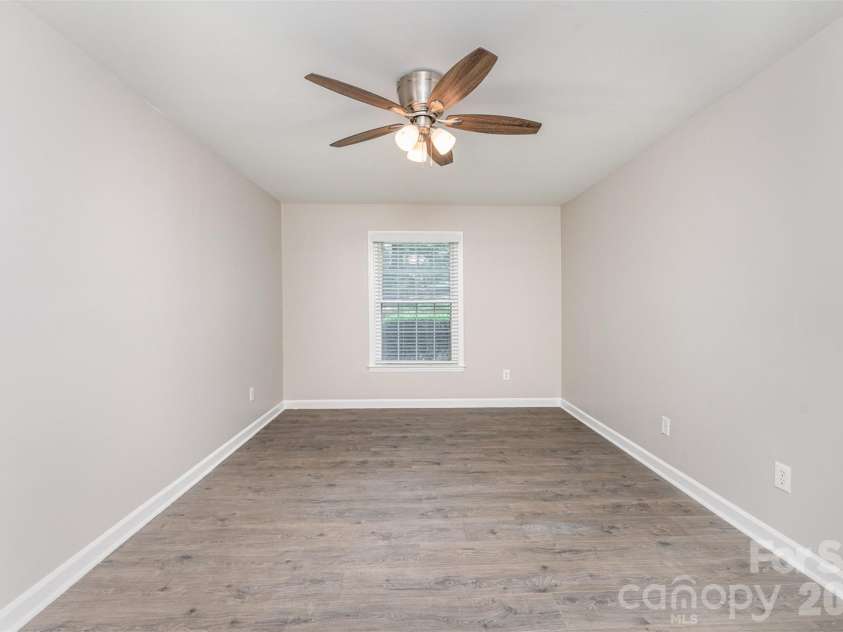 7026 Quail Hill Road, Charlotte, NC 28210.  MLS# CAR4394887, YatesRealty ID 31221. Master Bedroom