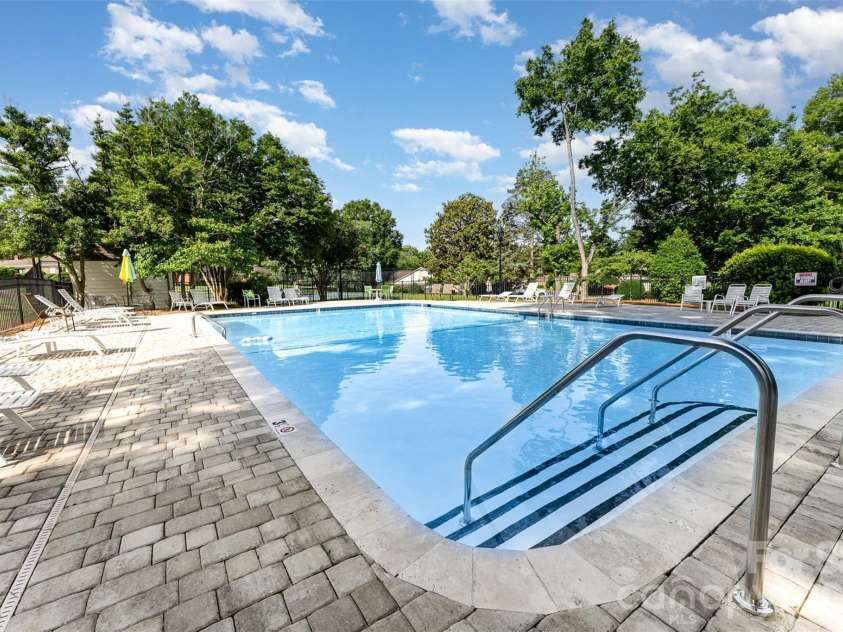 7026 Quail Hill Road, Charlotte, NC 28210.  MLS# CAR4394887, YatesRealty ID 31221. Pool #1
