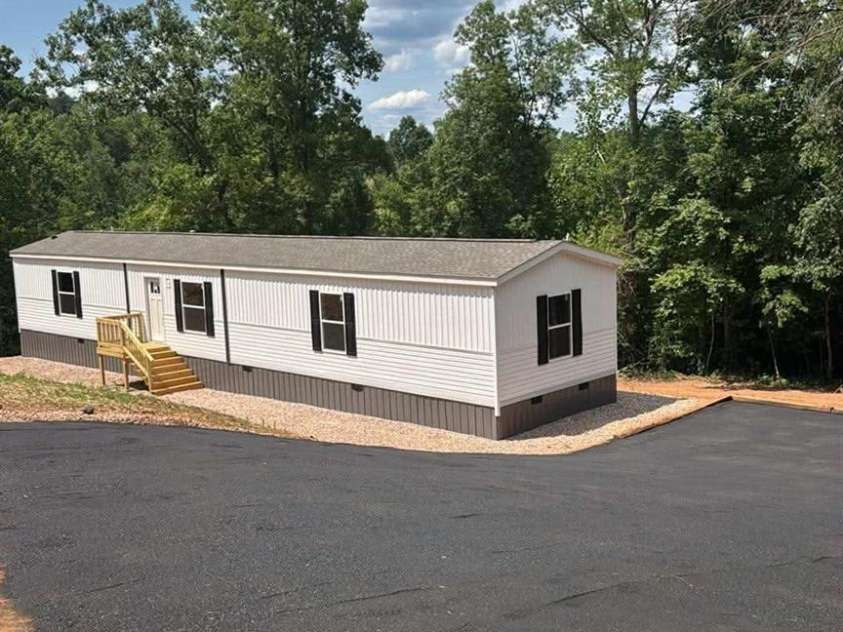 7499 Virginia Ridge, Connelly Springs, NC 28612.  MLS# CAR4393674, YatesRealty ID 31222. UPDATED PHOTOS
