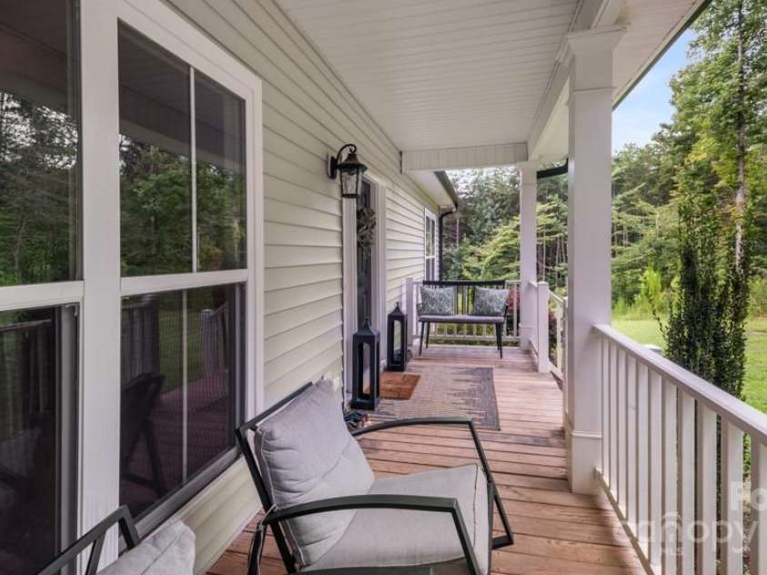 826 Country Lane, Pelham, NC 27311.  MLS# CAR4284309, YatesRealty ID 31222. 