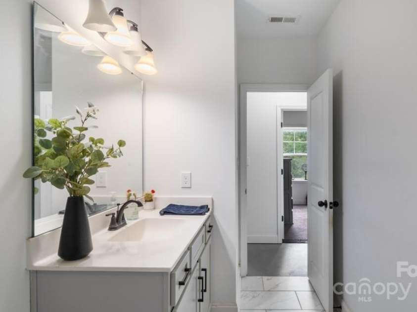826 Country Lane, Pelham, NC 27311.  MLS# CAR4284309, YatesRealty ID 31222. 