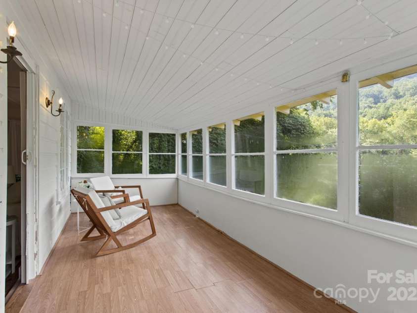 3178 US 176 Highway, Tryon, NC 28782.  MLS# CAR4287486, YatesRealty ID 31223. 
