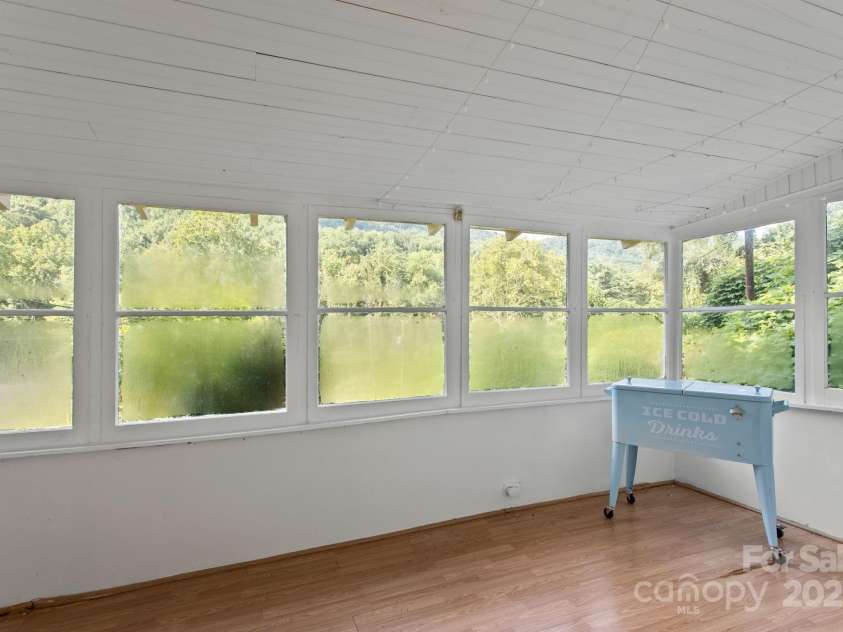 3178 US 176 Highway, Tryon, NC 28782.  MLS# CAR4287486, YatesRealty ID 31223. 