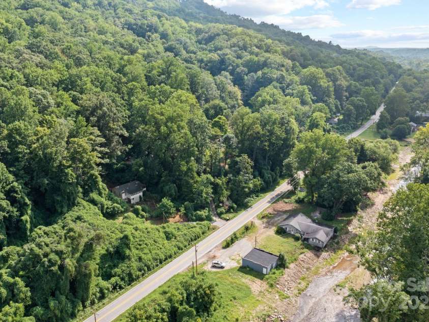 3178 US 176 Highway, Tryon, NC 28782.  MLS# CAR4287486, YatesRealty ID 31223. 
