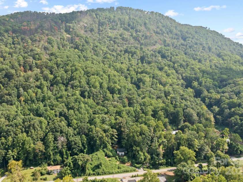 3178 US 176 Highway, Tryon, NC 28782.  MLS# CAR4287486, YatesRealty ID 31223. 