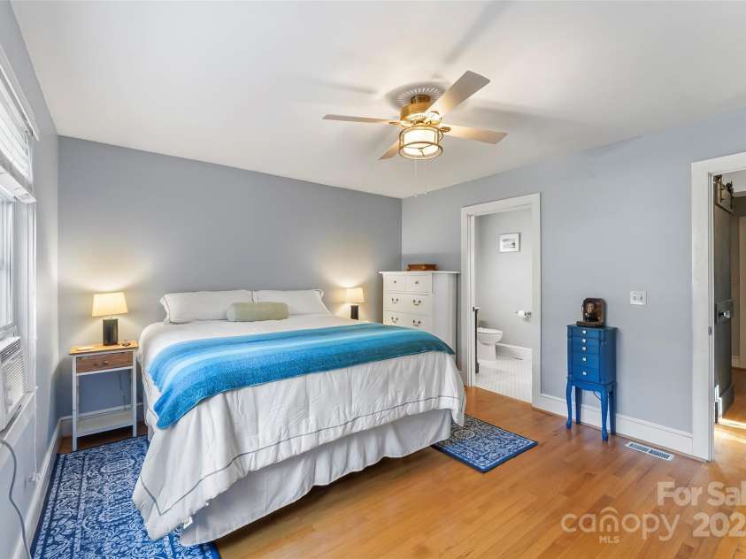 258 Broad Street, Marion, NC 28752.  MLS# CAR4287341, YatesRealty ID 31224. 