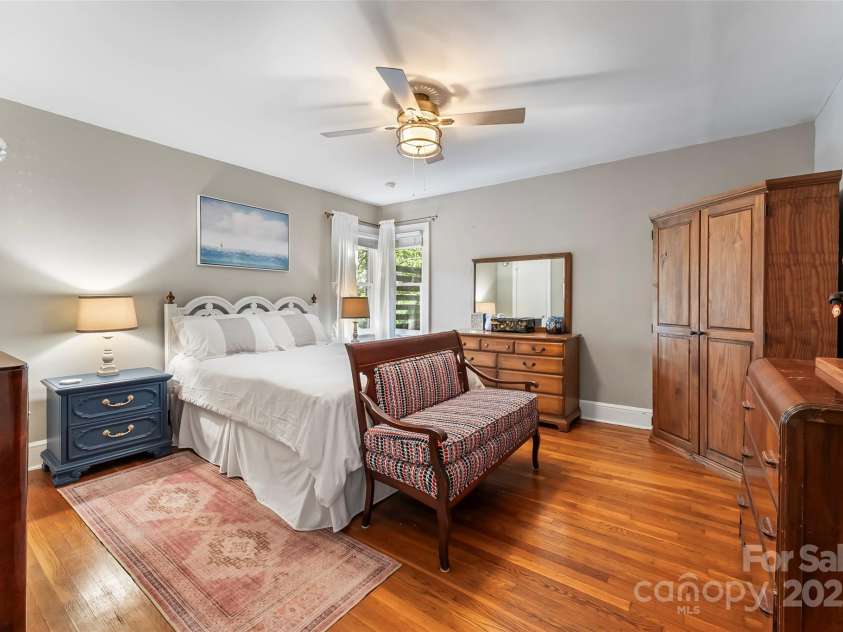 258 Broad Street, Marion, NC 28752.  MLS# CAR4287341, YatesRealty ID 31224. 