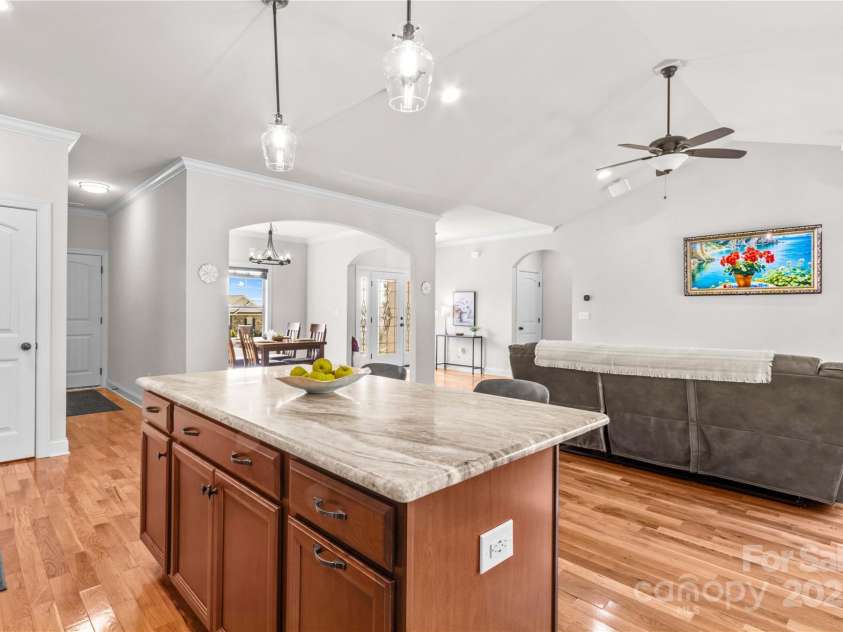 155 Greythorn Drive, Statesville, NC 28625.  MLS# CAR4282537, YatesRealty ID 31225. 