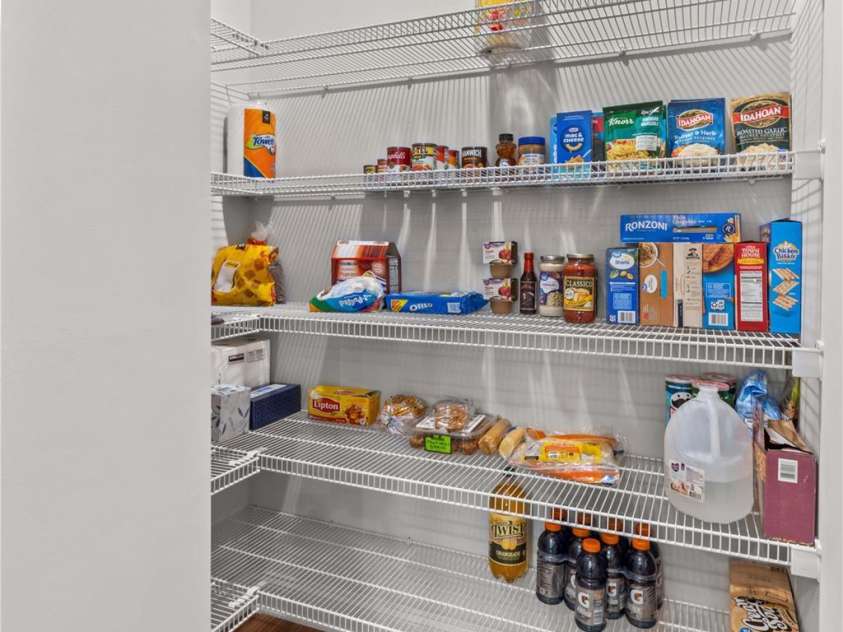 155 Greythorn Drive, Statesville, NC 28625.  MLS# CAR4282537, YatesRealty ID 31225. 