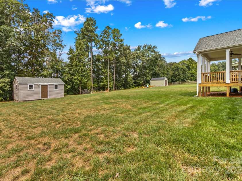 155 Greythorn Drive, Statesville, NC 28625.  MLS# CAR4282537, YatesRealty ID 31225. 