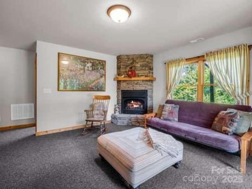 202 Panorama Drive, Nebo, NC 28761.  MLS# CAR4287111, YatesRealty ID 31226. 