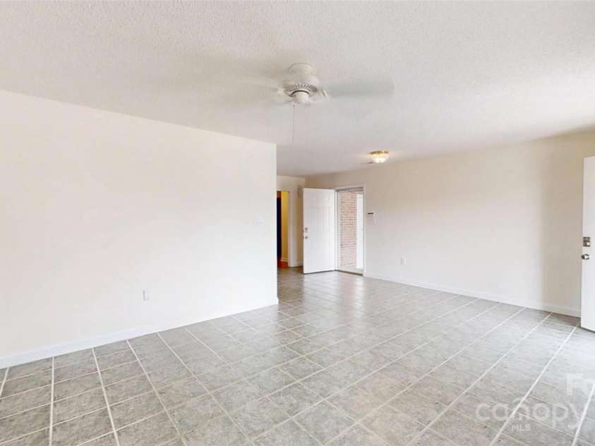 110 Balsam Drive, Lincolnton, NC 28092.  MLS# CAR4232835, YatesRealty ID 3123. 