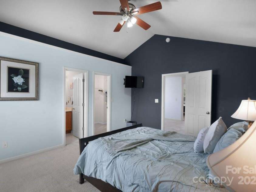 15210 Pangborn Place, Charlotte, NC 28278.  MLS# CAR4282175, YatesRealty ID 31230. 