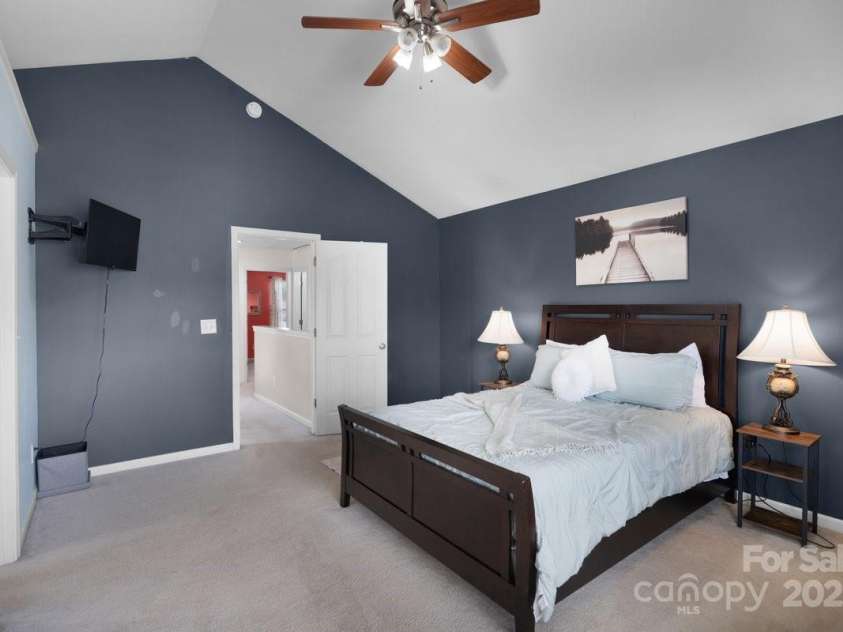 15210 Pangborn Place, Charlotte, NC 28278.  MLS# CAR4282175, YatesRealty ID 31230. 