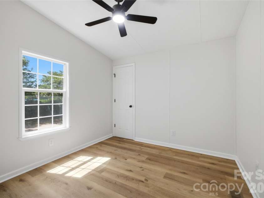 3940 Teaberry Lane, Newton, NC 28658.  MLS# CAR4394947, YatesRealty ID 31230. 