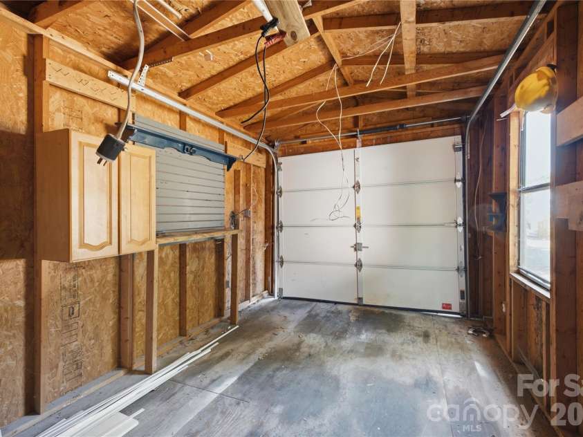 3940 Teaberry Lane, Newton, NC 28658.  MLS# CAR4394947, YatesRealty ID 31230. 