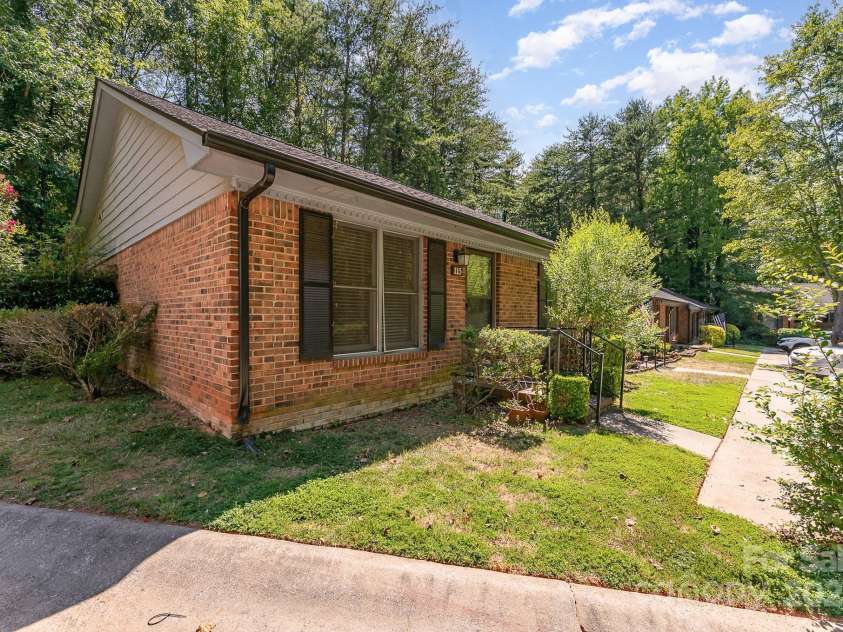 115 David Court, Fort Mill, SC 29715.  MLS# CAR4288348, YatesRealty ID 31231. 