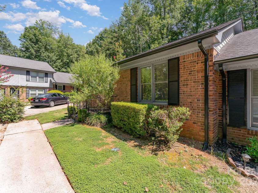 115 David Court, Fort Mill, SC 29715.  MLS# CAR4288348, YatesRealty ID 31231. 