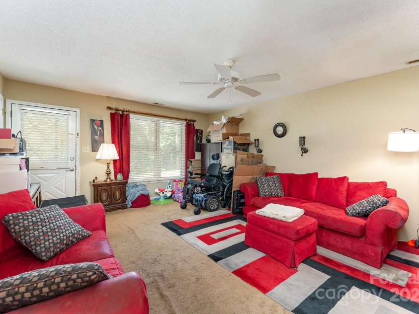 115 David Court, Fort Mill, SC 29715.  MLS# CAR4288348, YatesRealty ID 31231. 