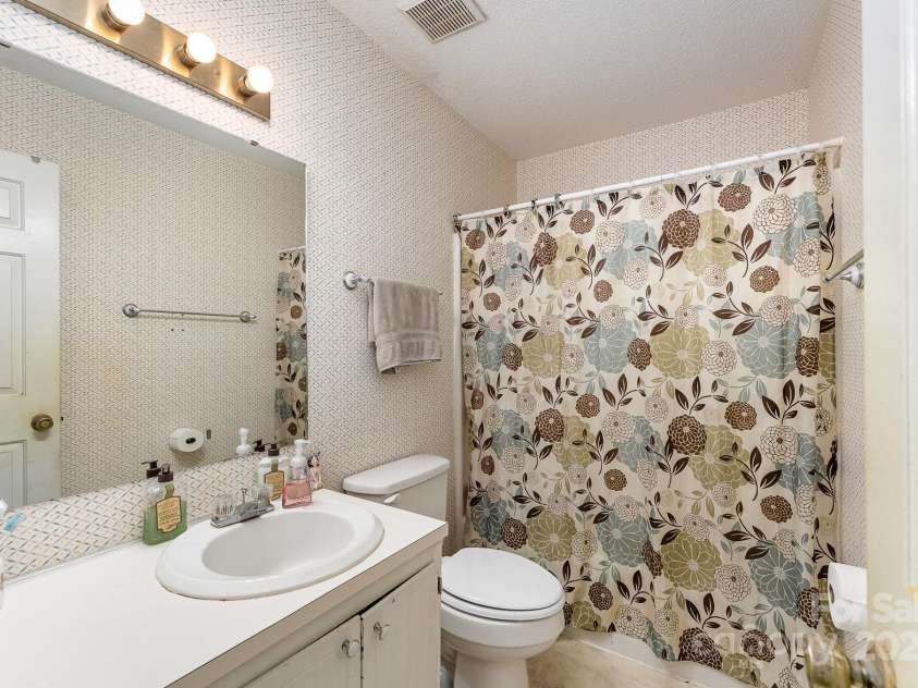 115 David Court, Fort Mill, SC 29715.  MLS# CAR4288348, YatesRealty ID 31231. 