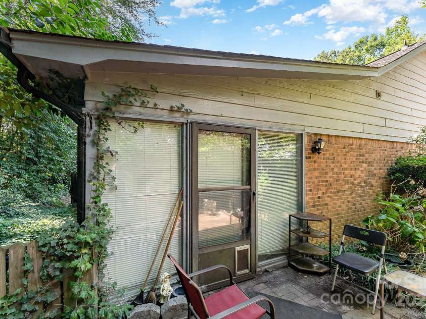 115 David Court, Fort Mill, SC 29715.  MLS# CAR4288348, YatesRealty ID 31231. 