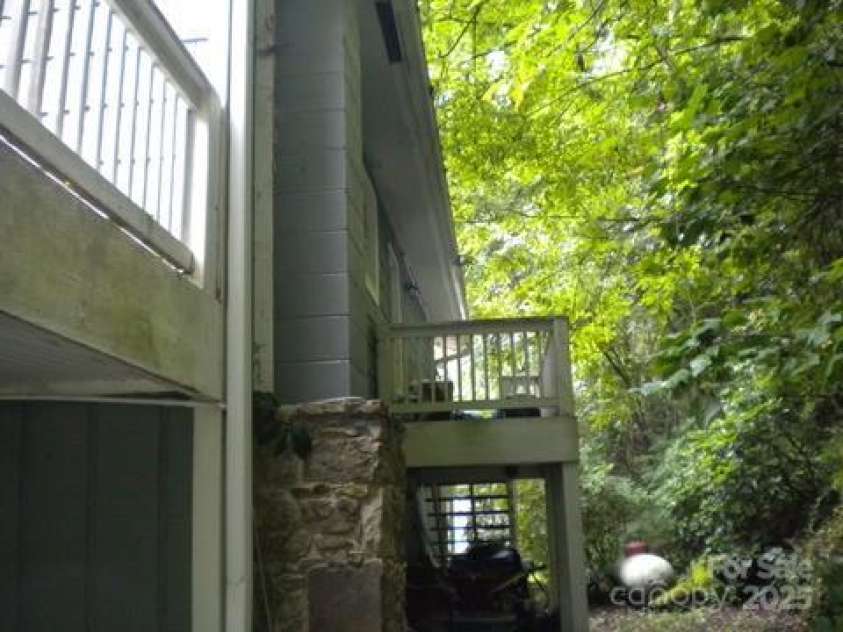 29 Toad Drive, Asheville, NC 28806.  MLS# CAR4289081, YatesRealty ID 31234. 