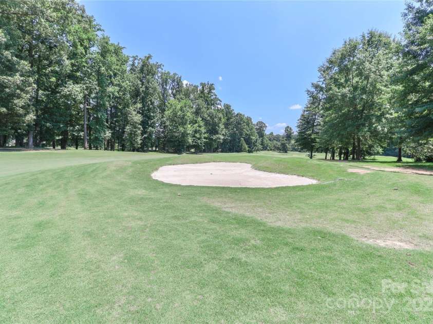 3229 Broadmoor Drive, Statesville, NC 28625.  MLS# CAR4274215, YatesRealty ID 31235. 