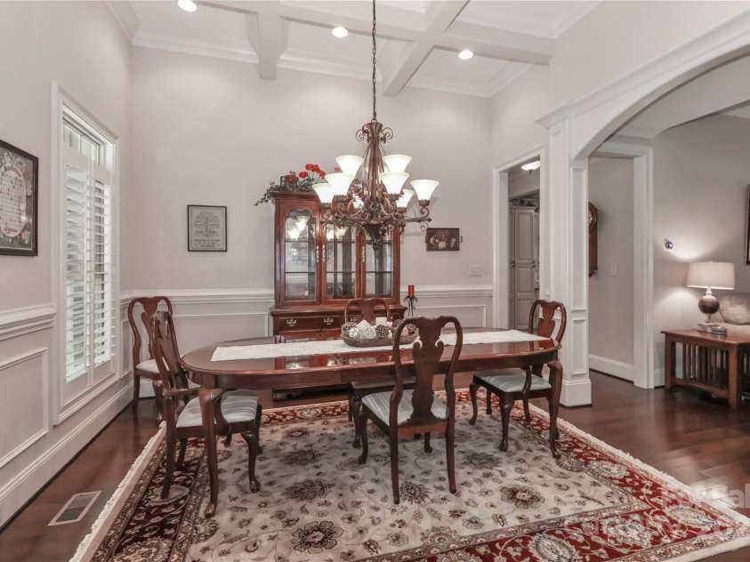 3229 Broadmoor Drive, Statesville, NC 28625.  MLS# CAR4274215, YatesRealty ID 31235. 