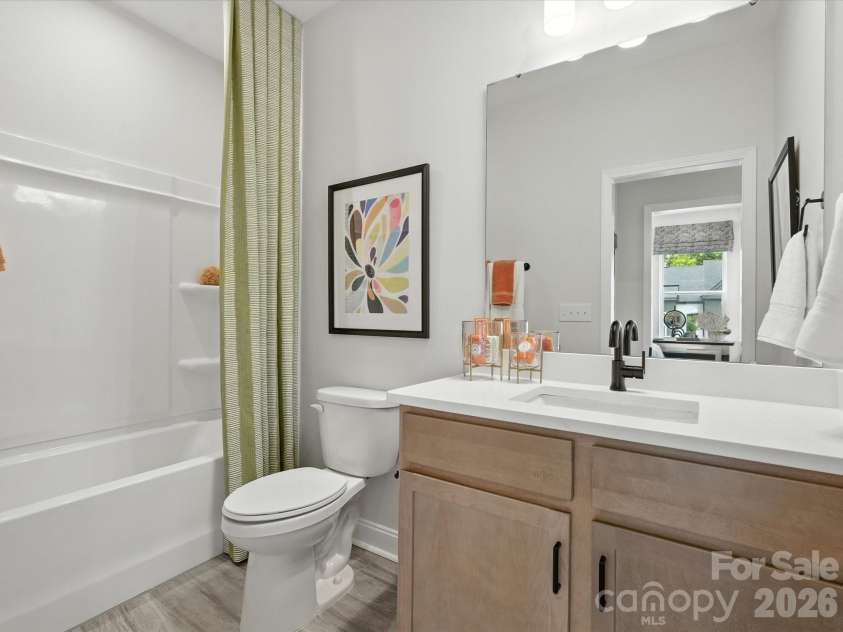7937 Cedarsmith Court, Charlotte, NC 28217.  MLS# CAR4395047, YatesRealty ID 31235. Secondary bathroom